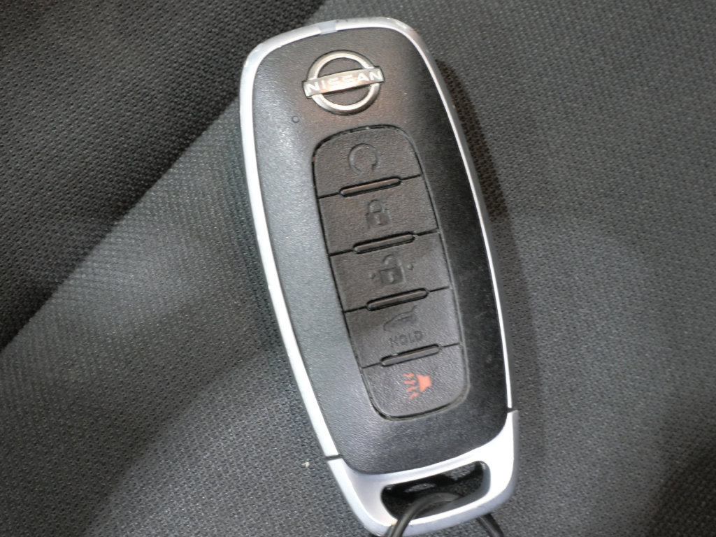 Used 2024 Nissan Rogue S AWD/4WD image 28