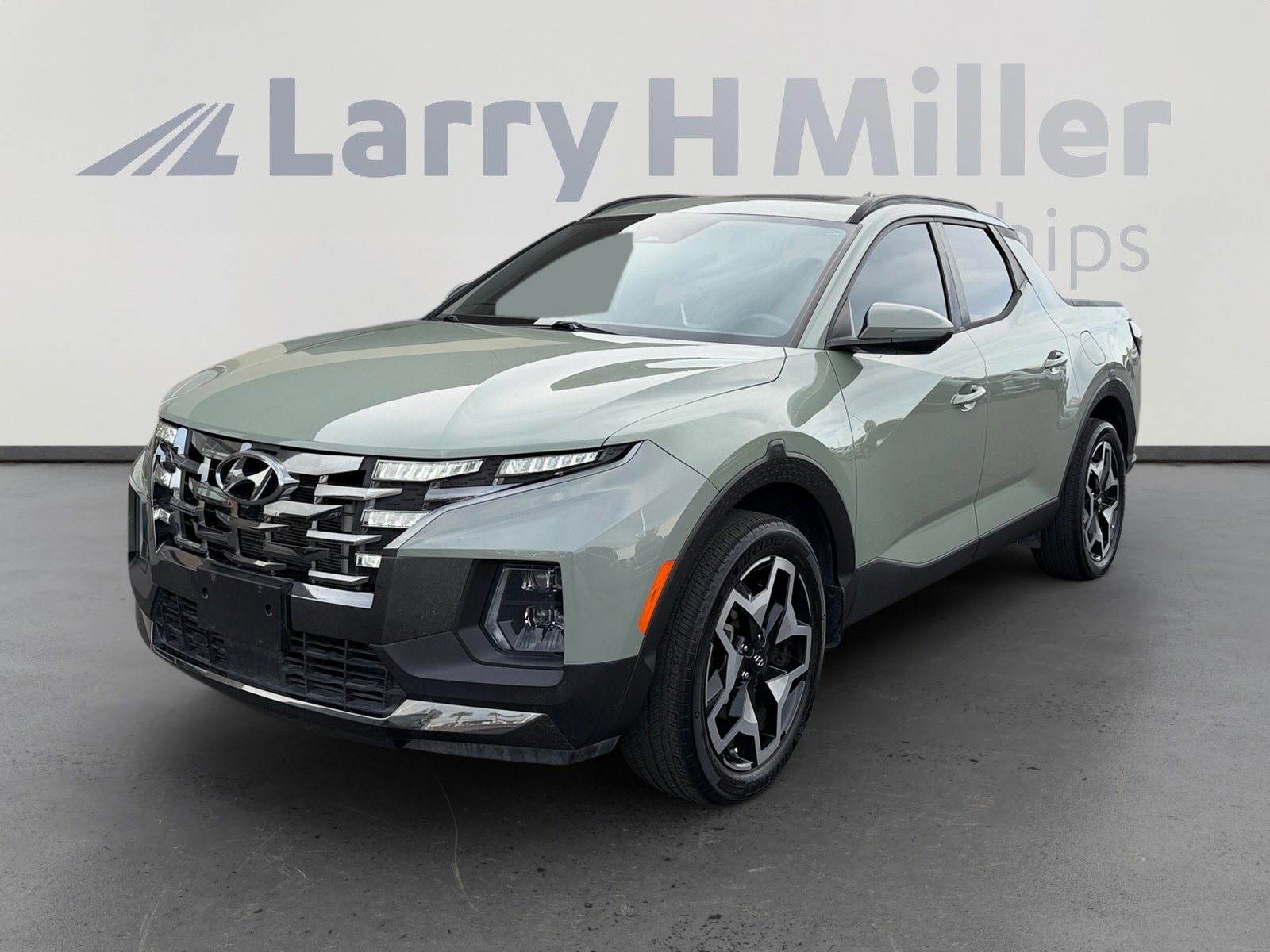 Certified 2022 Hyundai Santa Cruz Limited image 1