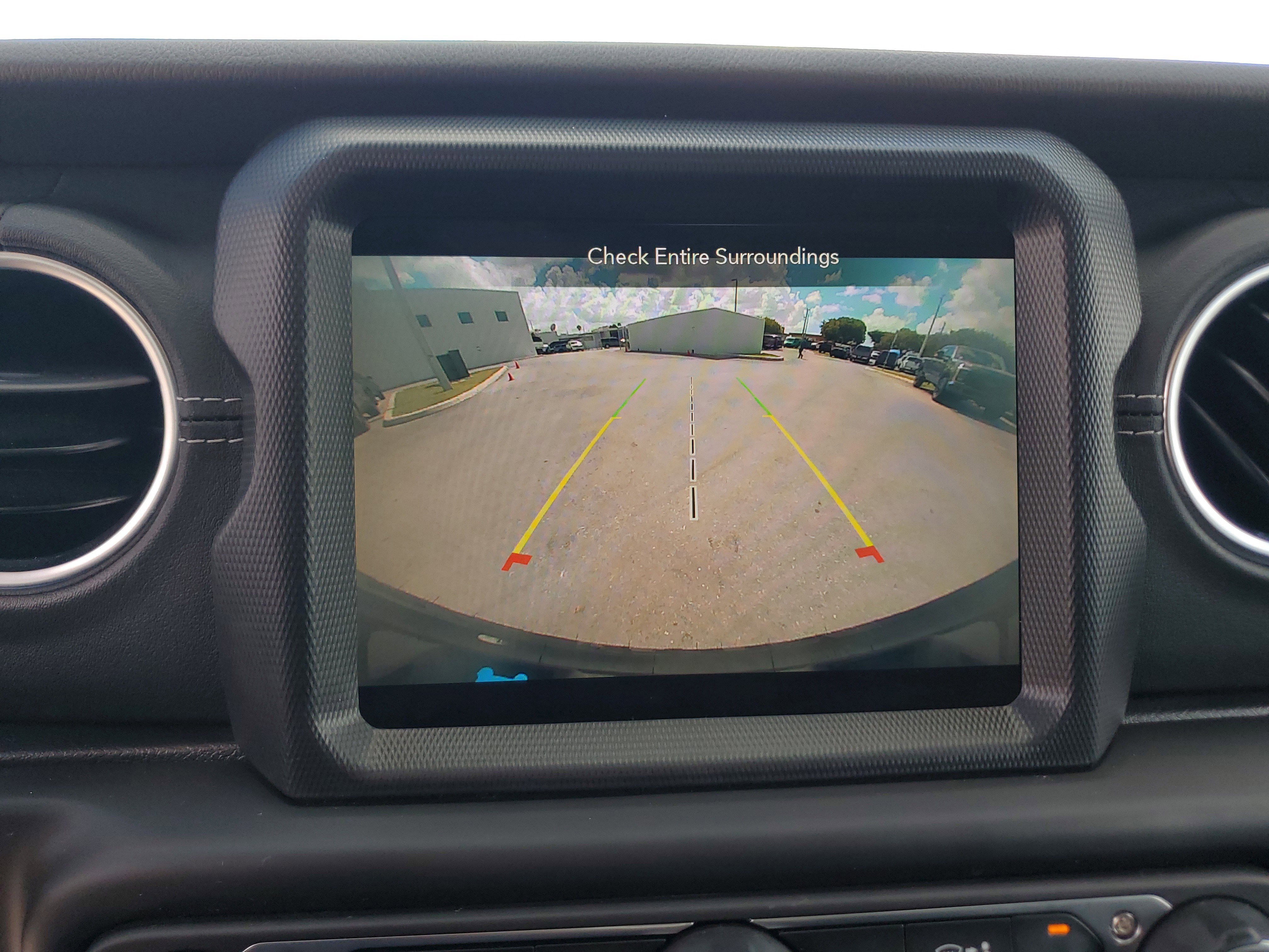 Used 2023 Jeep Wrangler Unlimited Sahara image 11