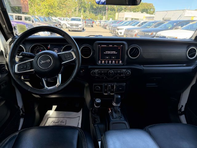 Used 2023 Jeep Wrangler Unlimited Sahara w/ Cold Weather Group AWD/4WD image 23