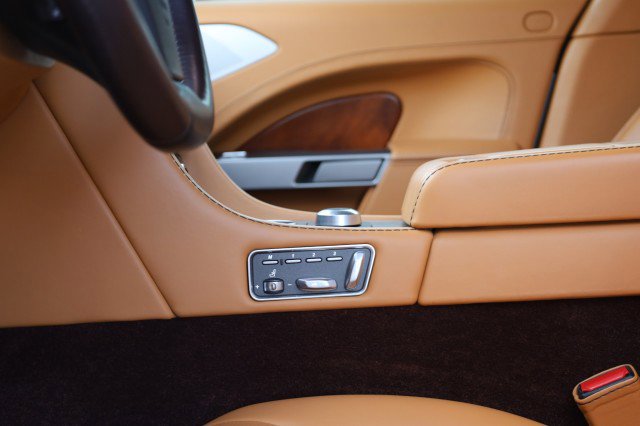 Used 2014 Aston Martin Rapide S image 39