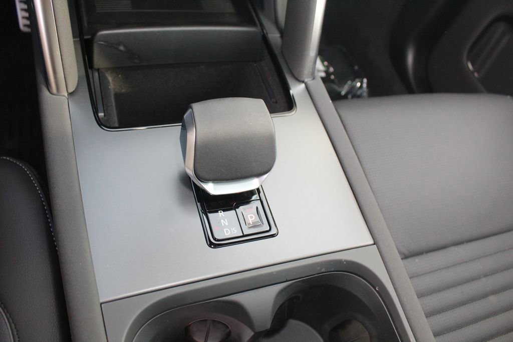 New 2026 Land Rover Discovery Sport Landmark image 15