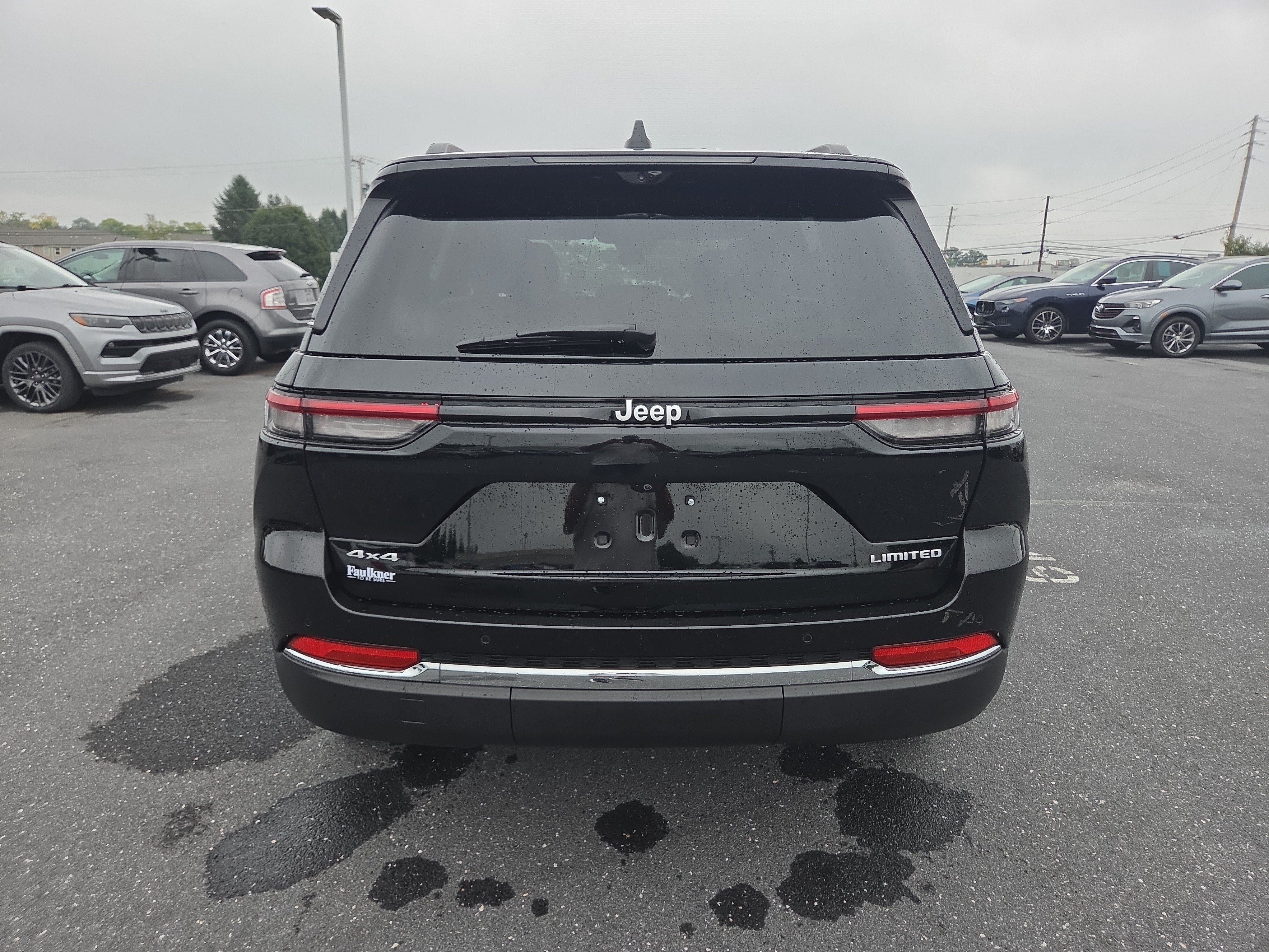 Certified 2025 Jeep Grand Cherokee Limited w/ Luxury Tech Group II AWD/4WD image 11