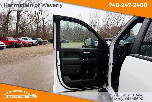 Used 2020 Chevrolet Silverado 3500 W/T image 13