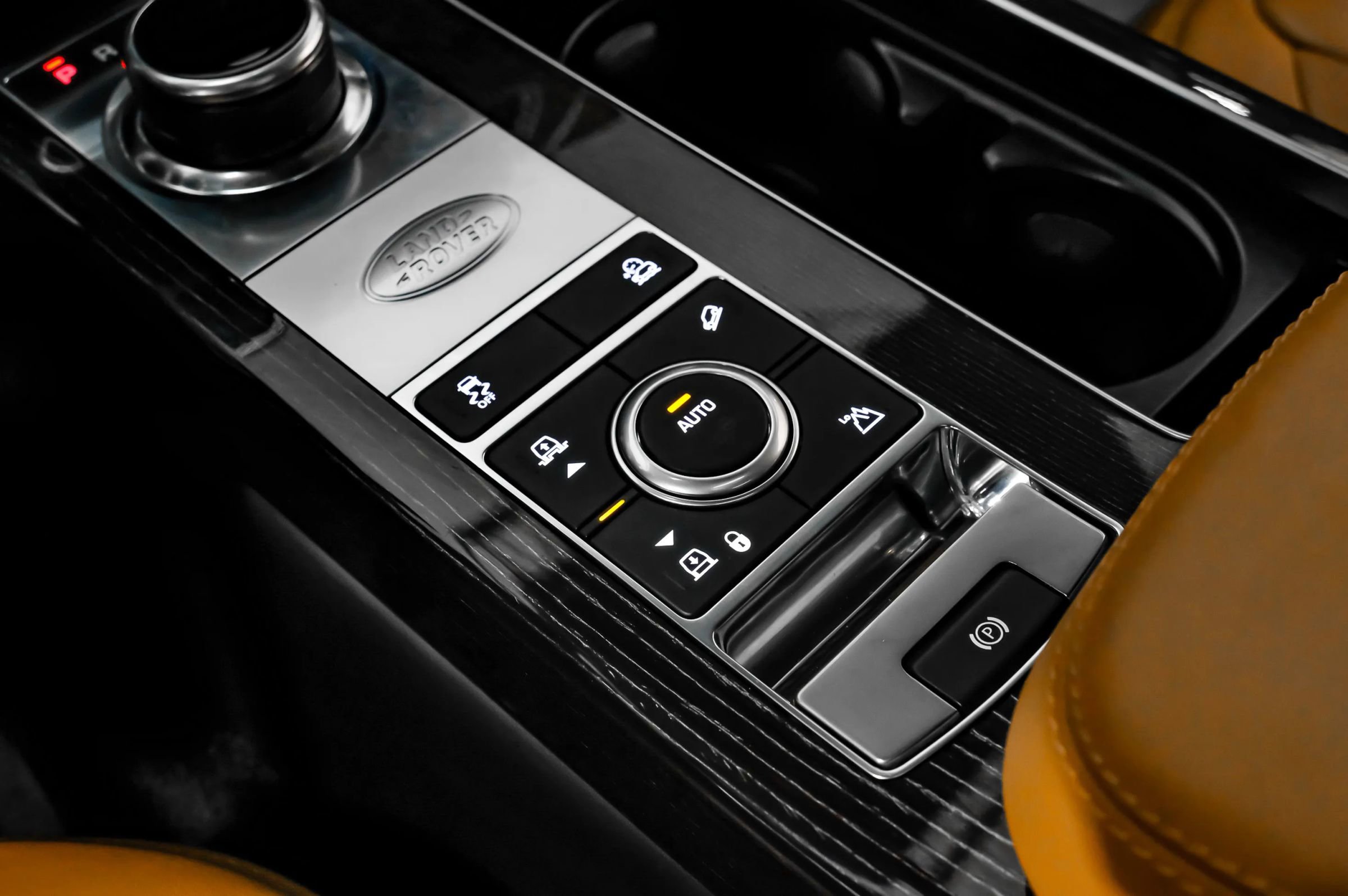 Used 2019 Land Rover Range Rover Long Wheelbase Autobiography image 24