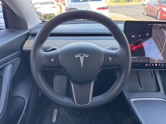 Used 2021 Tesla Model 3 Standard Range Plus RWD image 18