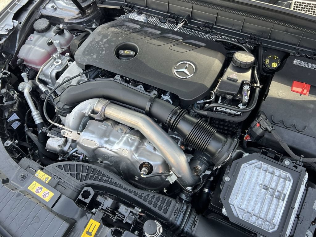 Used 2026 Mercedes-Benz GLB 250 4MATIC image 27