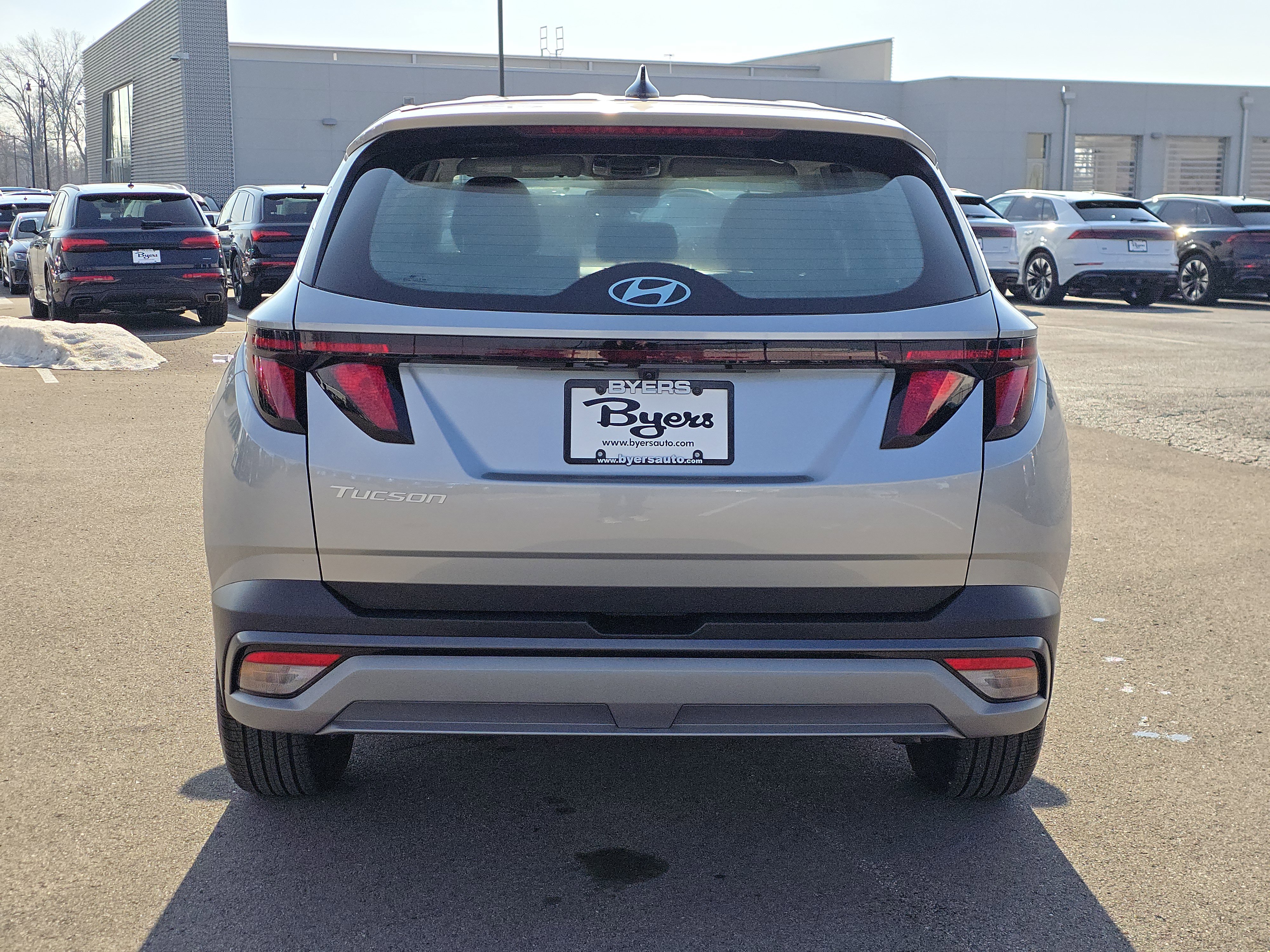 Used 2025 Hyundai Tucson SE image 6