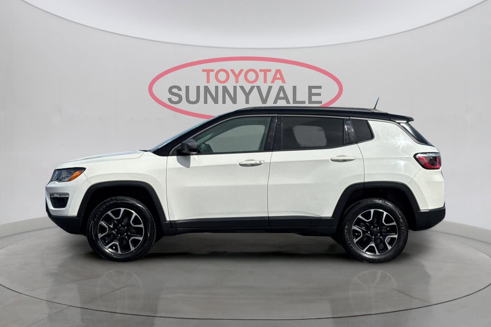 Used 2019 Jeep Compass Trailhawk AWD/4WD image 6