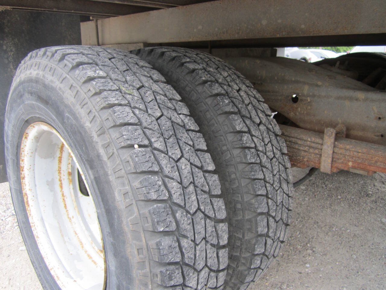 Used 2010 Chevrolet Express 3500 Extended RWD image 9