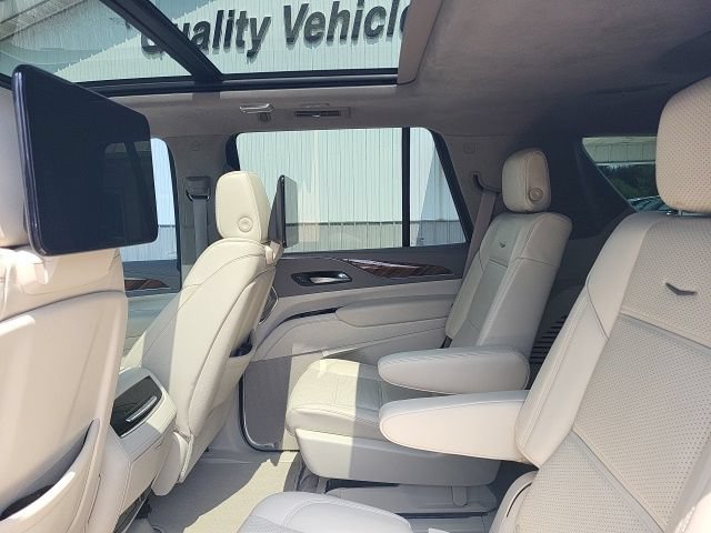 Used 2021 Cadillac Escalade Premium Luxury Platinum AWD/4WD image 21