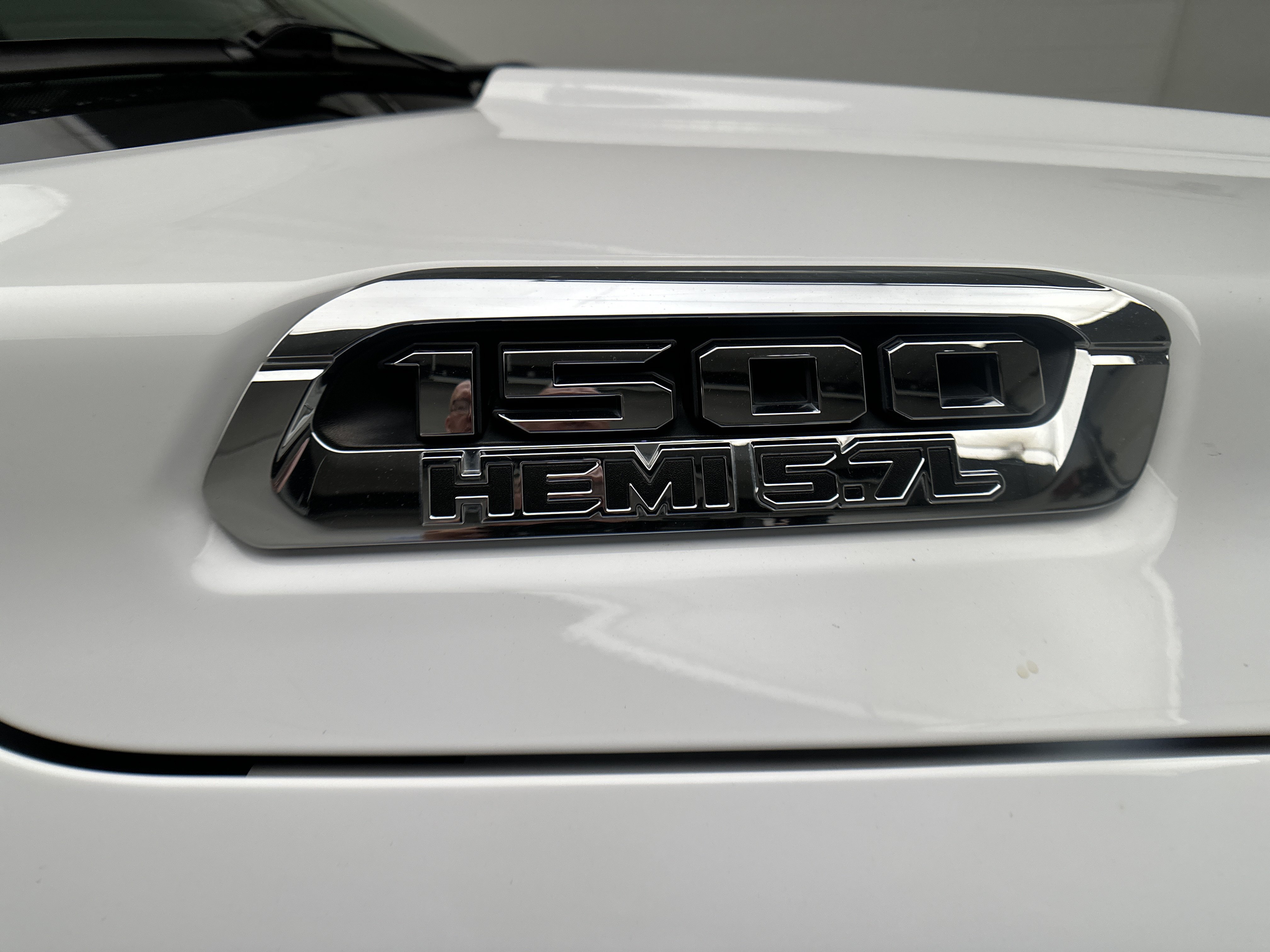 Used 2020 RAM 1500 Laramie AWD/4WD image 43