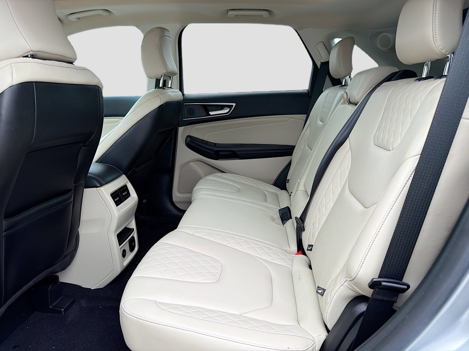Certified 2023 Ford Edge Titanium AWD/4WD image 27