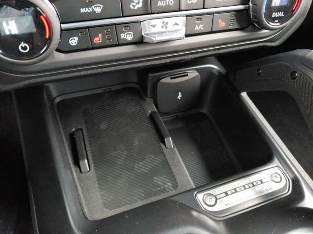 New 2025 Ford Bronco Outer Banks w/ Sasquatch Package image 24