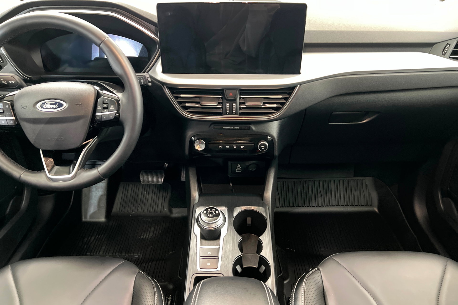 Used 2025 Ford Escape SE w/ PHEV Premium Package image 14