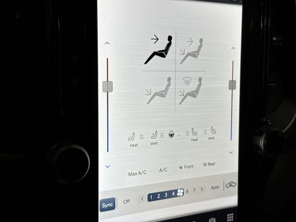 Used 2023 RAM 2500 Laramie w/ Night Edition image 17