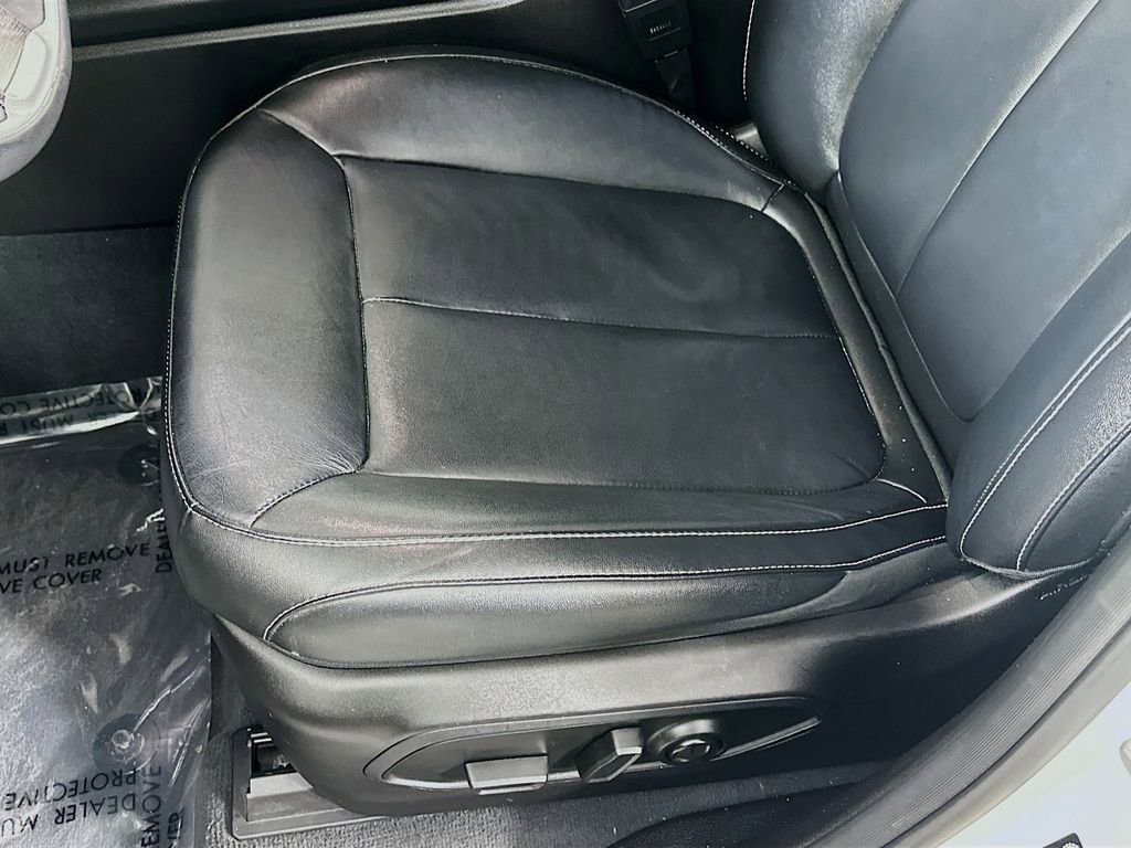 Certified 2023 Jeep Grand Cherokee L Limited w/ Black Appearance Package AWD/4WD image 30