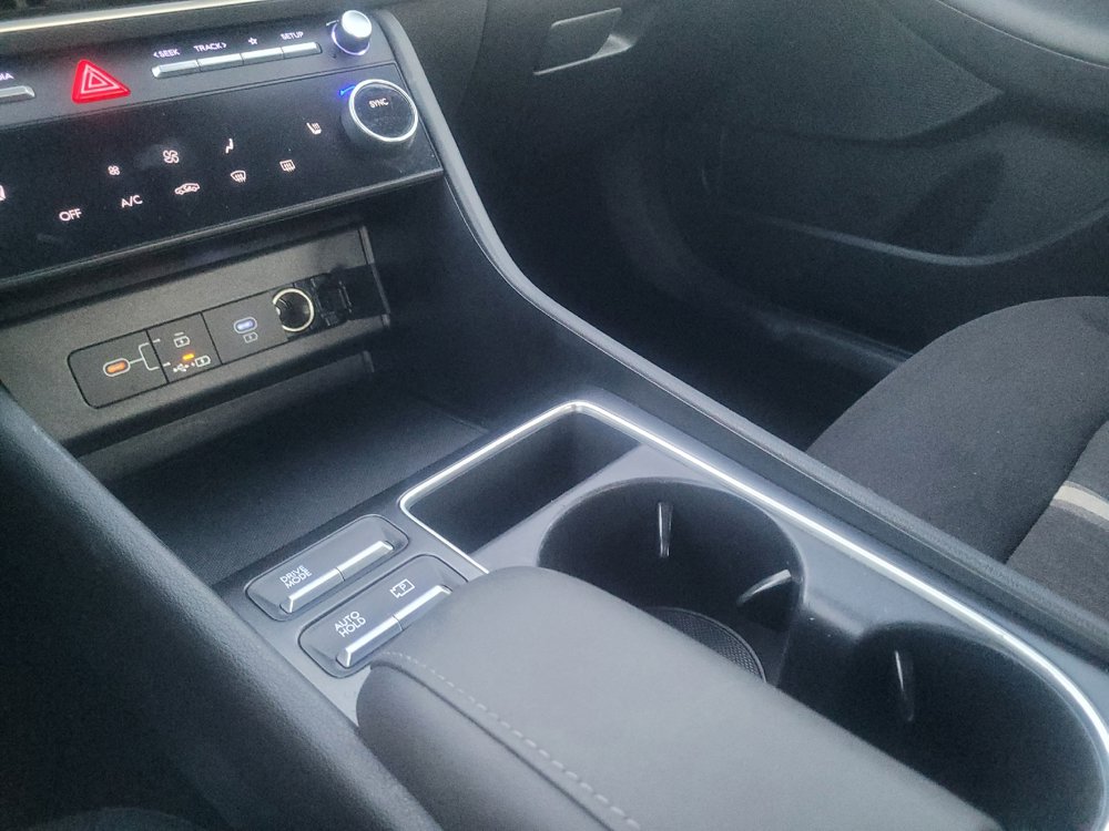 Used 2025 Hyundai Sonata SEL AWD/4WD image 26