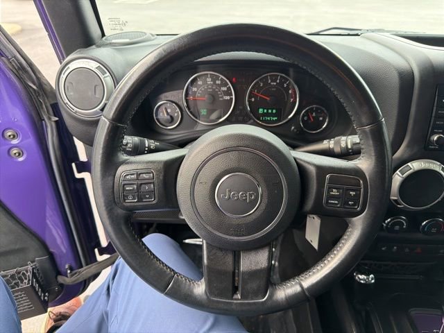 Used 2017 Jeep Wrangler Unlimited Sahara w/ Connectivity Group image 16