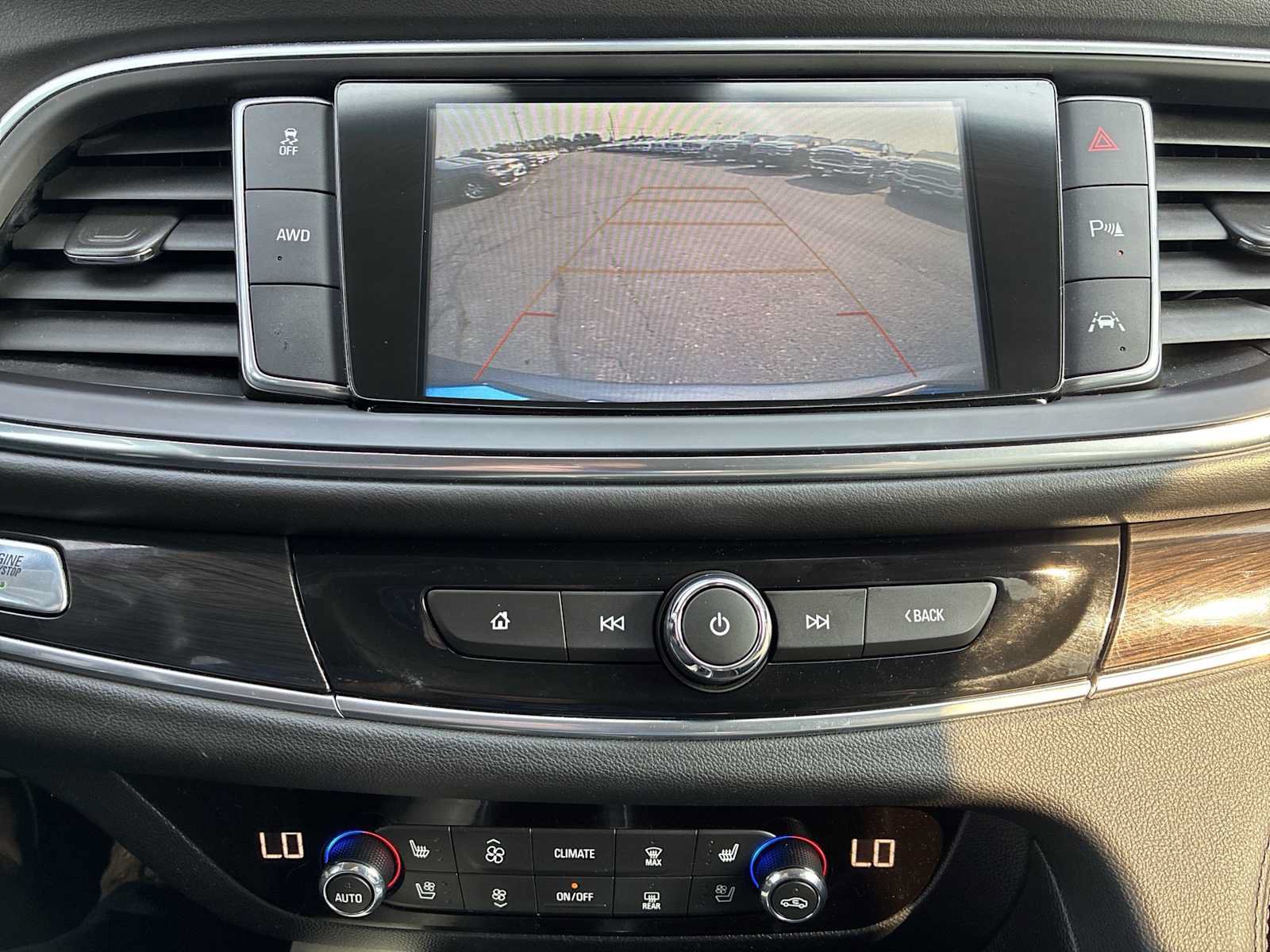 Used 2019 Buick Enclave Premium AWD/4WD image 29