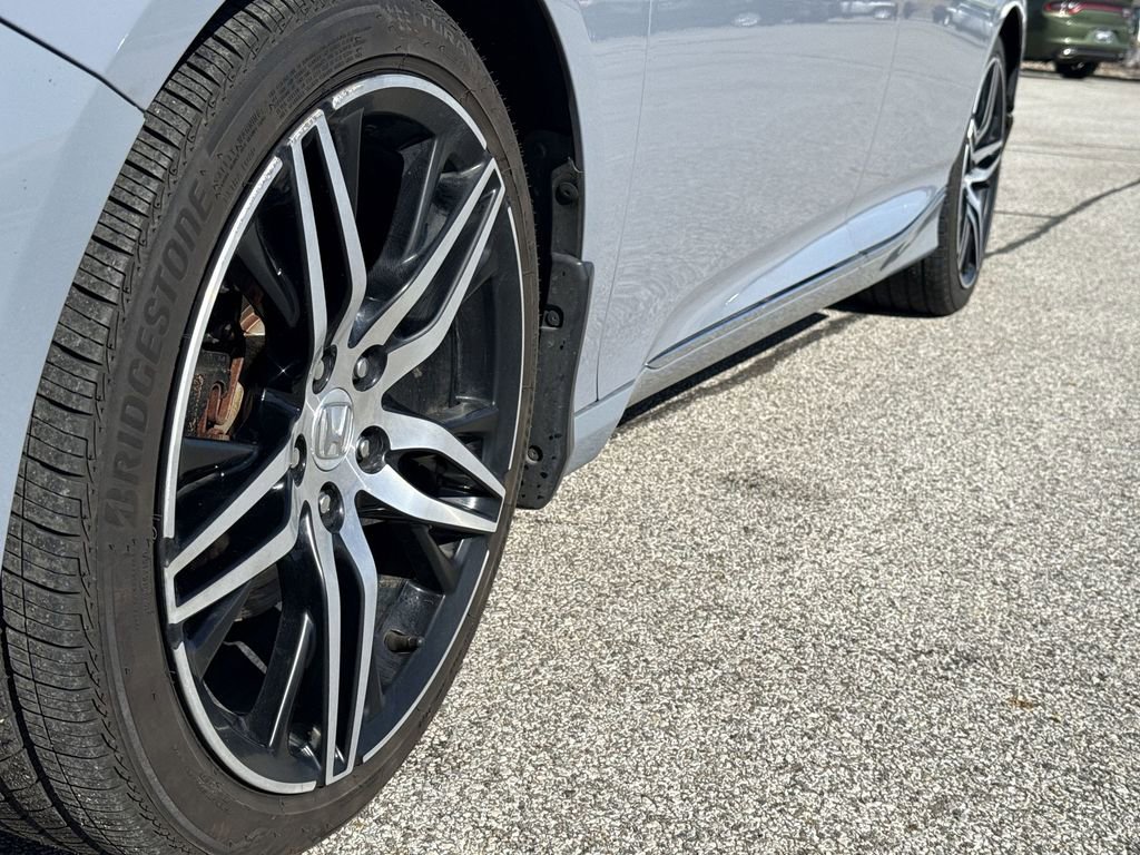 Used 2021 Honda Accord Touring image 19