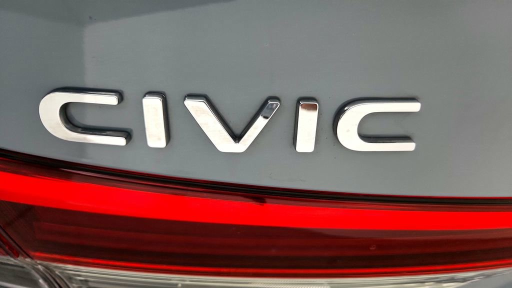 Used 2023 Honda Civic Sport image 13