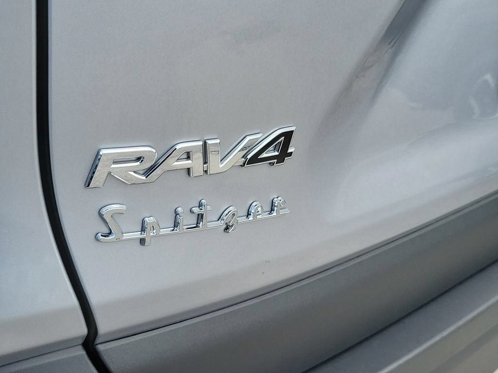 Used 2025 Toyota RAV4 XLE w/ Convenience Package FWD image 5