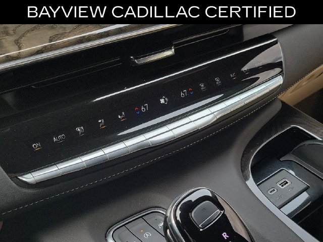 Certified 2024 Cadillac Escalade ESV Premium Luxury w/ Performance Package AWD/4WD image 30