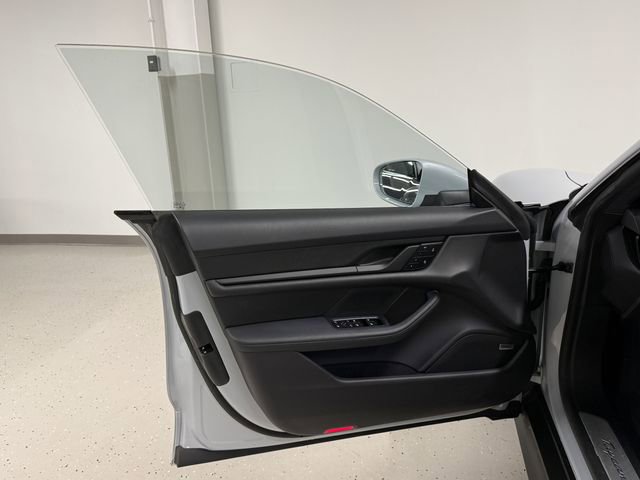 Certified 2023 Porsche Taycan 4S image 32