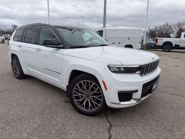 Used 2023 Jeep Grand Cherokee L Summit AWD/4WD image 26