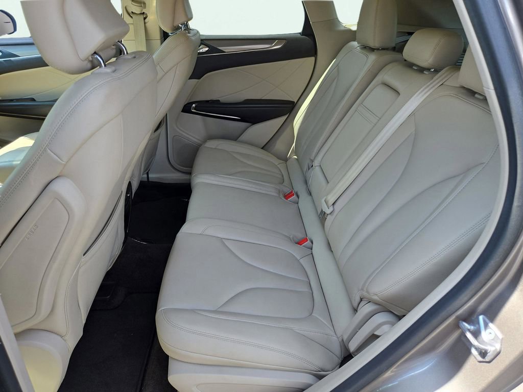 Used 2017 Lincoln MKC Premiere image 20