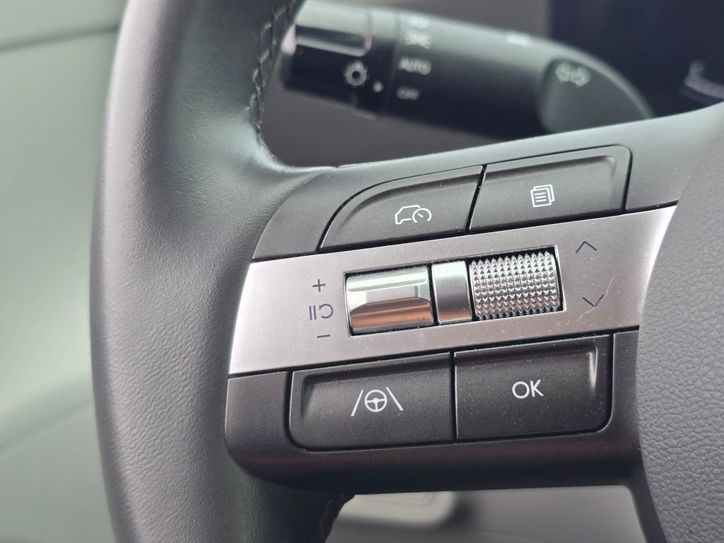 Used 2024 Hyundai Kona SEL image 21