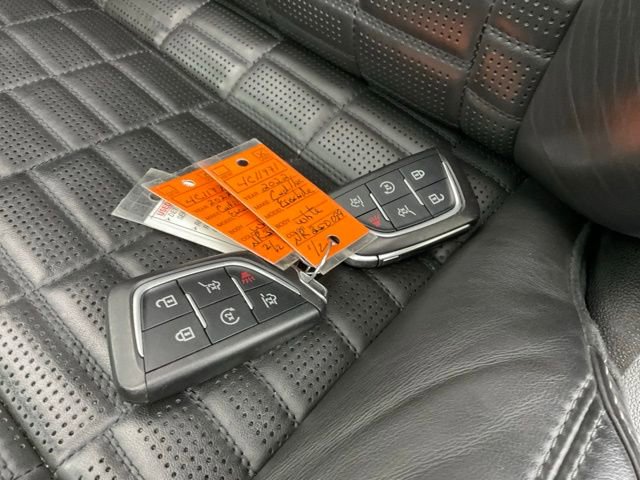 Used 2022 Cadillac Escalade Sport Platinum w/ LPO, ONYX Package image 44