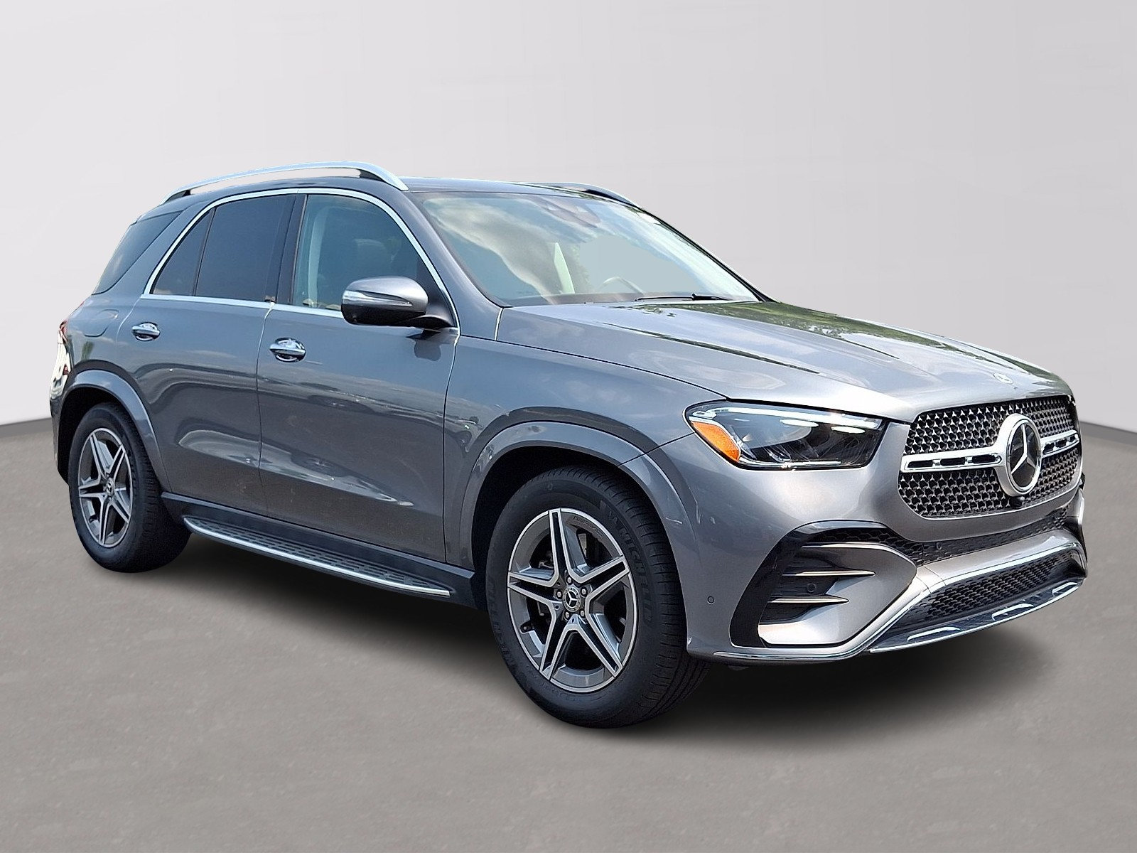 Used 2026 Mercedes-Benz GLE 450 4MATIC image 3