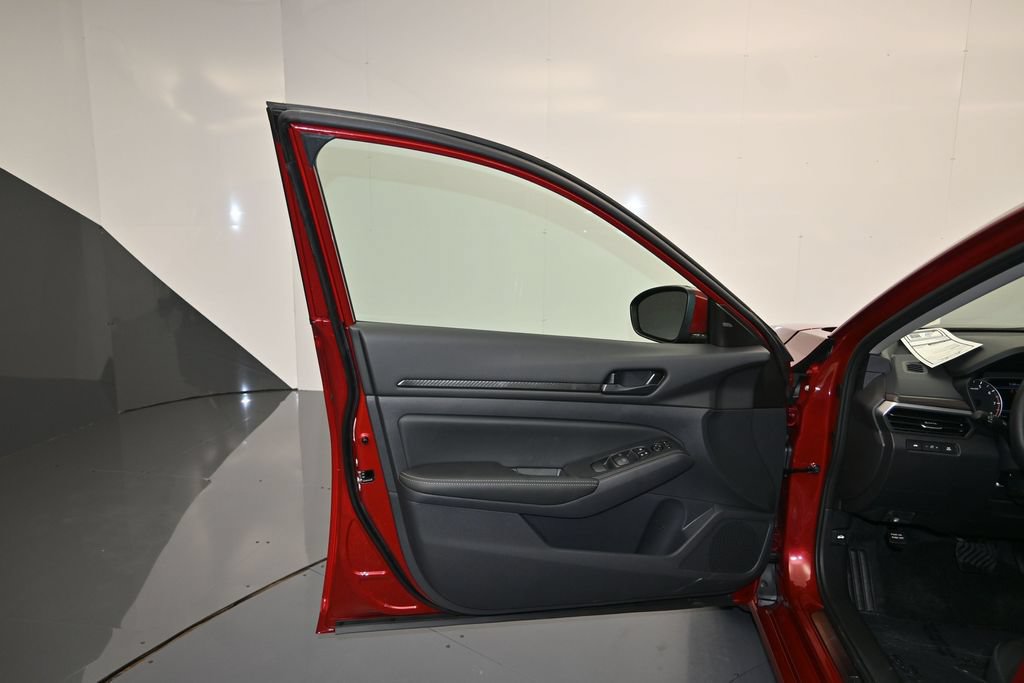 New 2026 Nissan Altima 2.5 SV w/ SV Special Edition Package FWD image 10