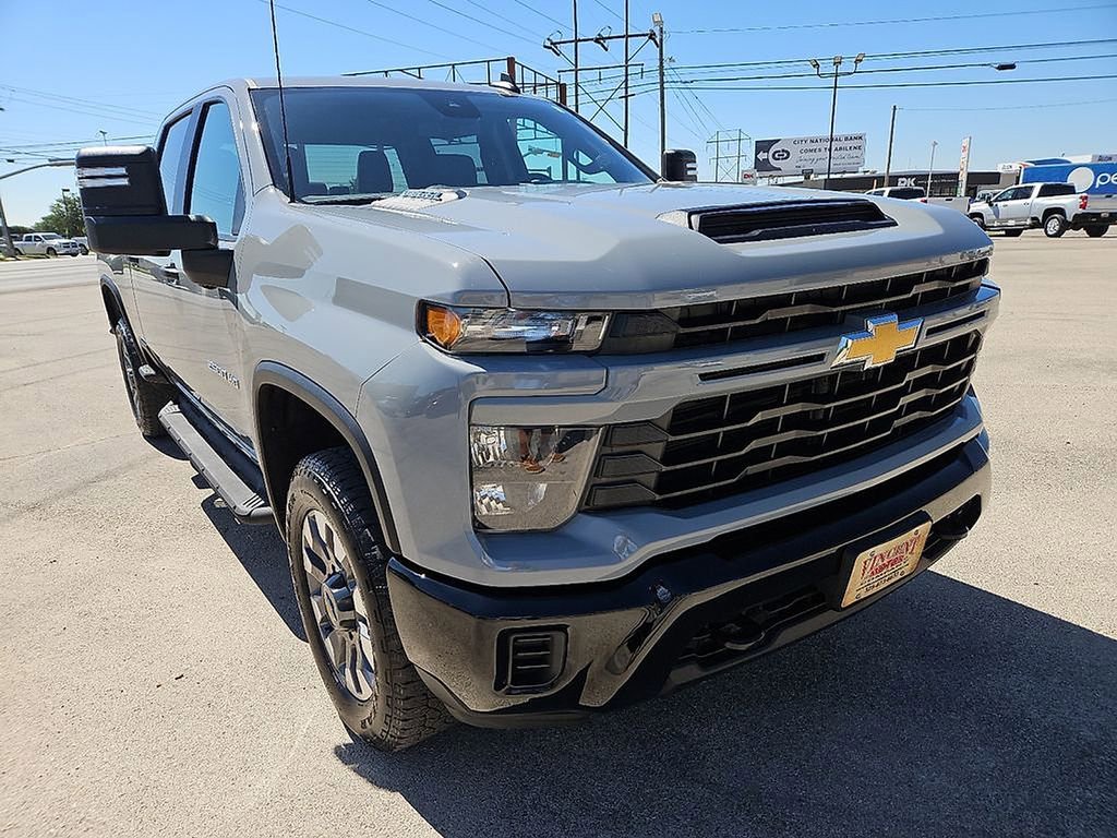 Used 2024 Chevrolet Silverado 2500 Custom w/ Custom Convenience Package AWD/4WD image 11