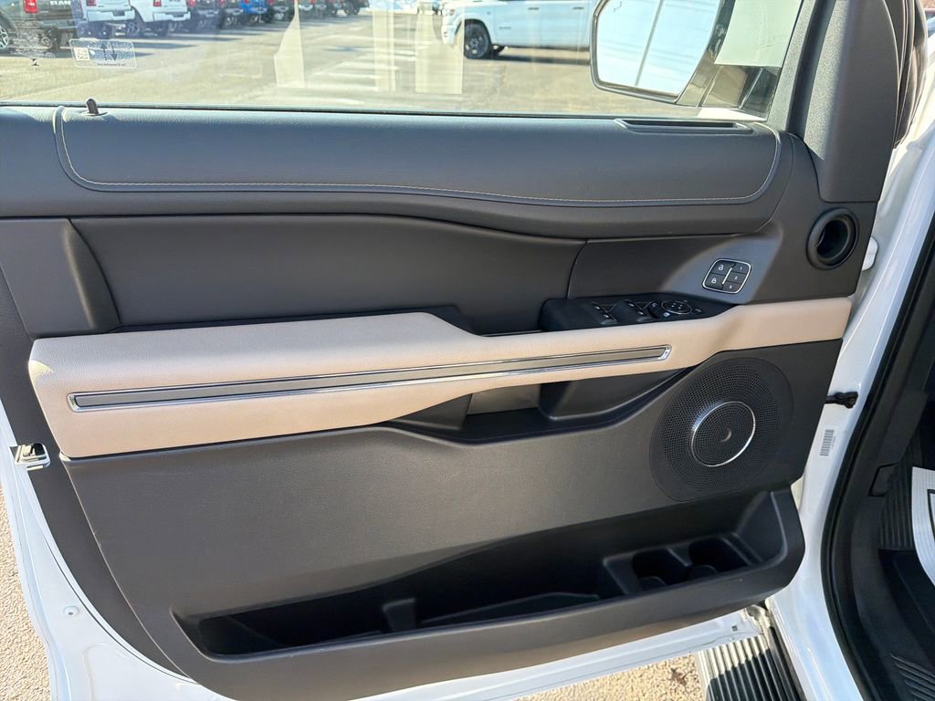 Used 2024 Ford Expedition Max XLT AWD/4WD image 10