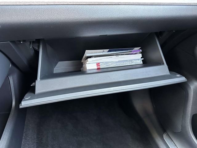 Used 2024 Toyota Grand Highlander Limited AWD/4WD image 43