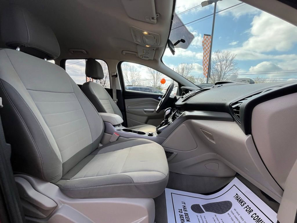 Used 2015 Ford Escape SE image 23