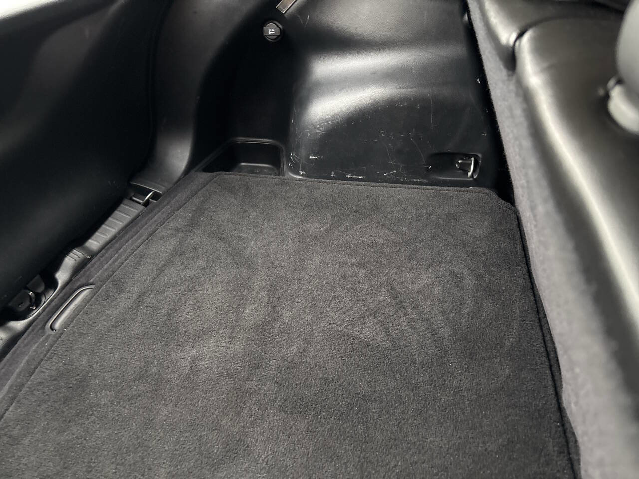 Used 2018 Jeep Compass Latitude w/ Cold Weather Group image 36
