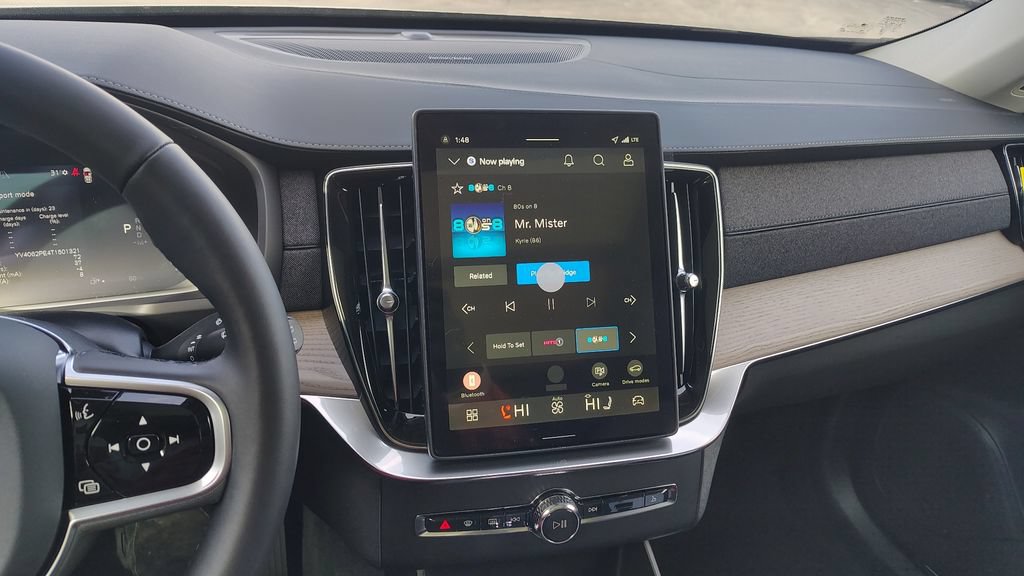 New 2026 Volvo XC90 B6 Plus AWD/4WD image 19
