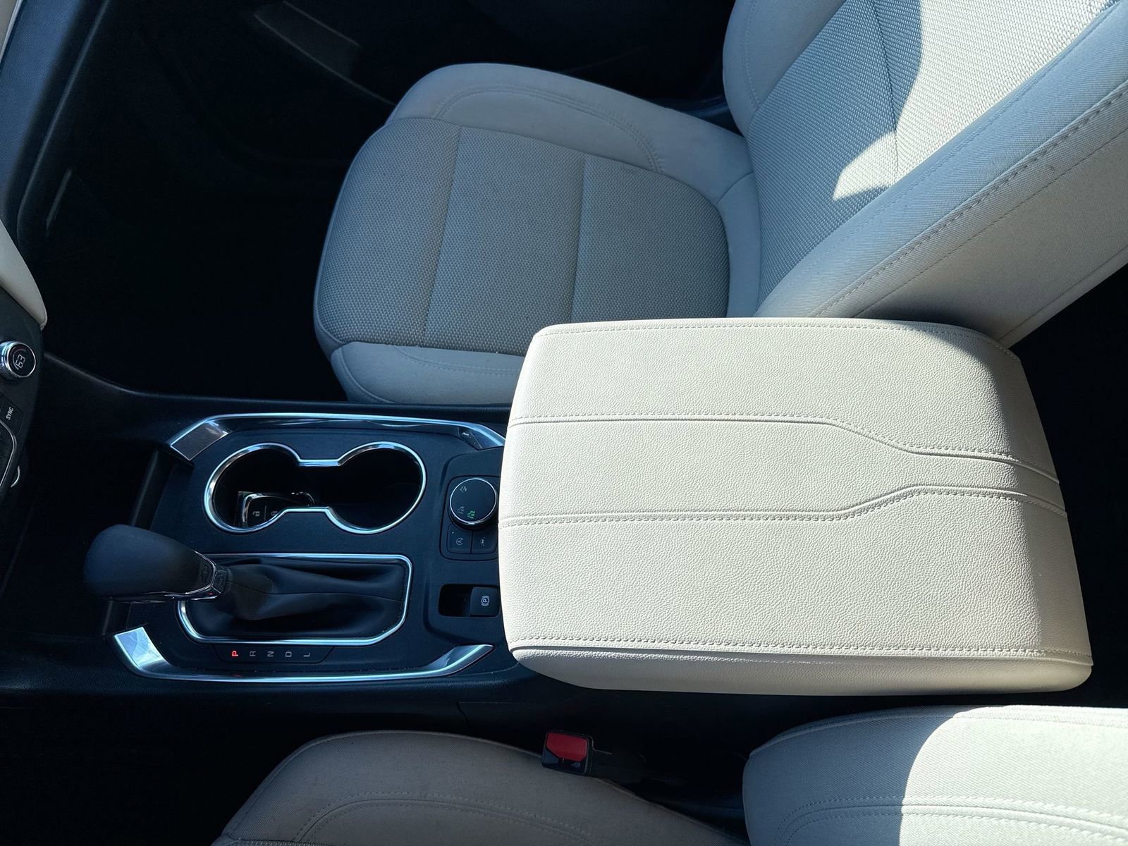 Used 2023 Chevrolet Traverse LS w/ Safety Package image 21