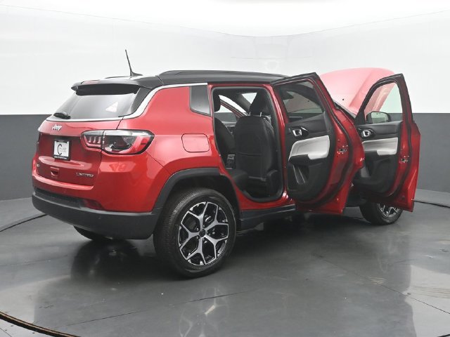 New 2026 Jeep Compass Limited w/ Sun, Sound & Navigation Group AWD/4WD image 54