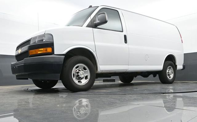 Used 2020 Chevrolet Express 2500 w/ Driver Convenience Package RWD image 12