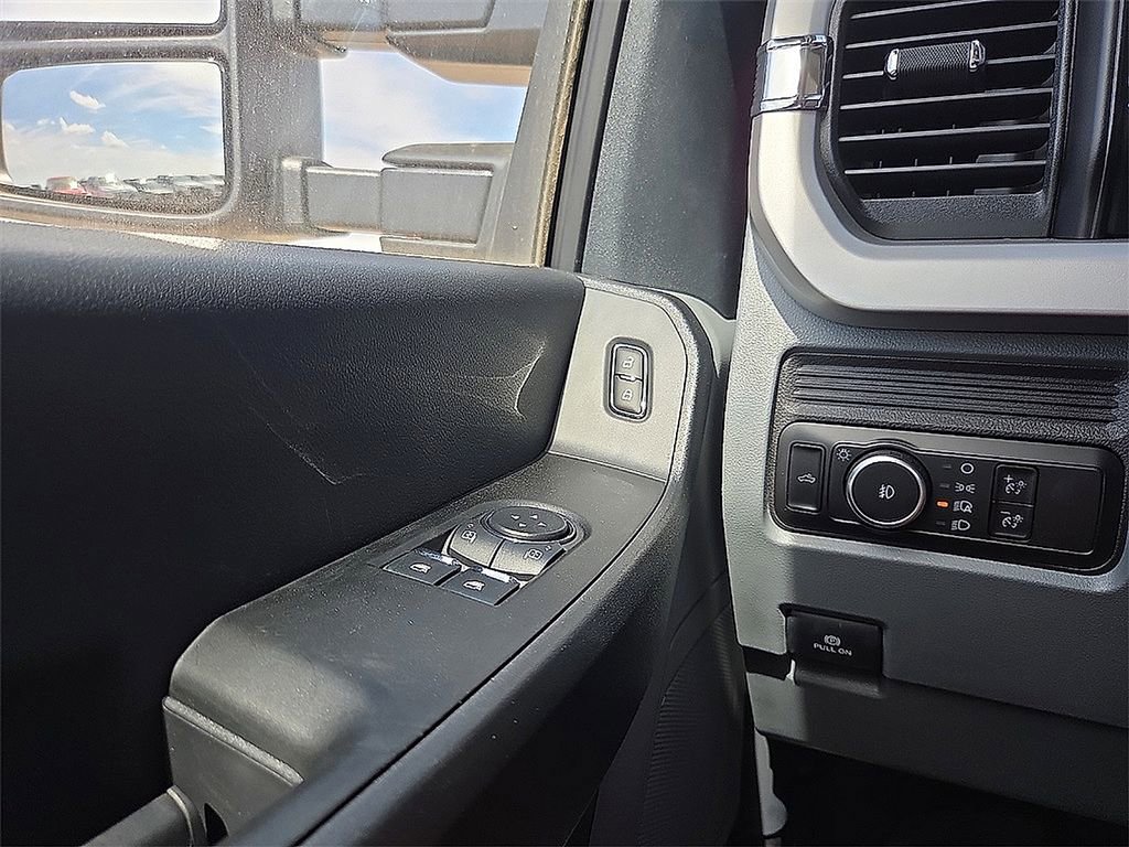 New 2025 Ford F600 4x4 Regular Cab Super Duty w/ XL Chrome Package image 17