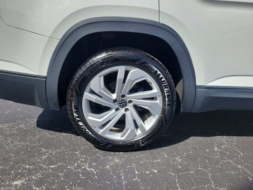 Used 2022 Volkswagen Atlas SE w/ Panoramic Sunroof Package FWD image 5