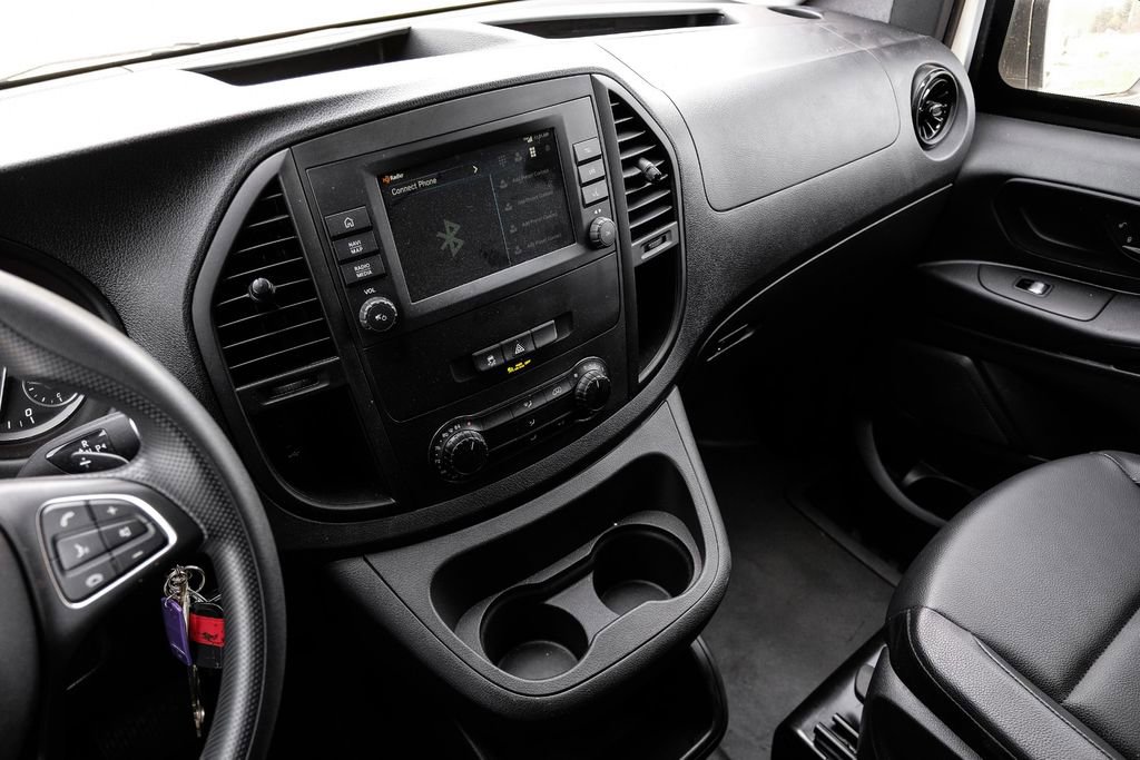 Used 2023 Mercedes-Benz Metris image 20