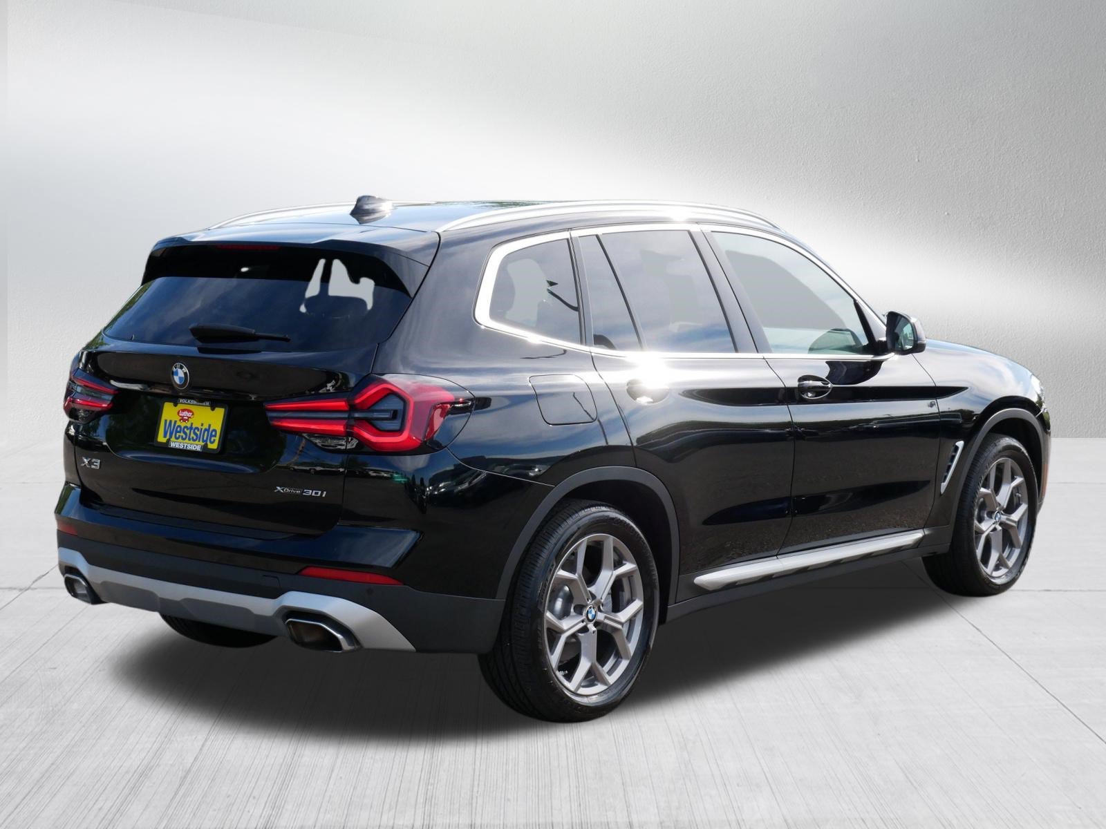 Used 2023 BMW X3 xDrive30i w/ Convenience Package AWD/4WD image 7