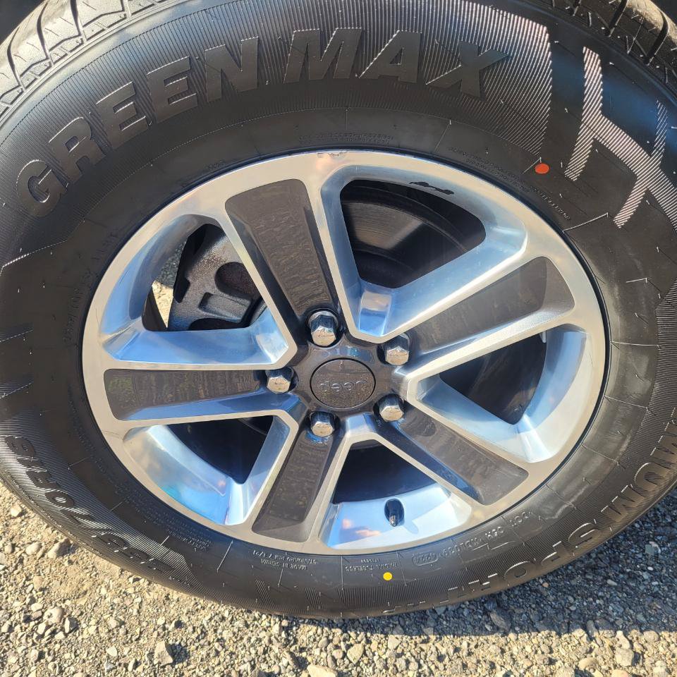 Used 2018 Jeep Wrangler Unlimited Sahara AWD/4WD image 45