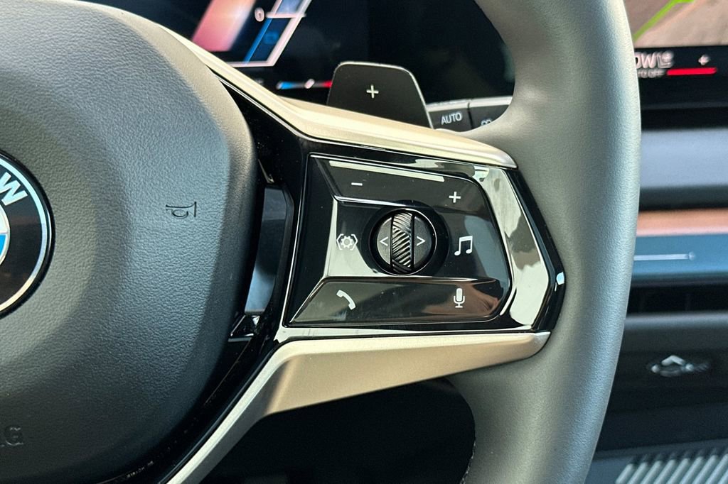 Used 2025 BMW X3 xDrive30i image 27